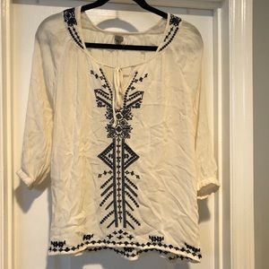 Ecoté White and Blue Flowy Boho Embroidered Blouse